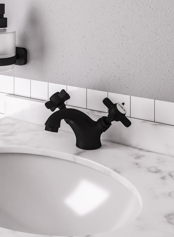 Haymarket Basin Mono - Black
