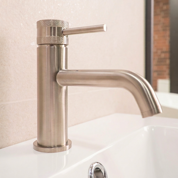 Exclusiv Mono Basin Mixer - Brushed Nickel