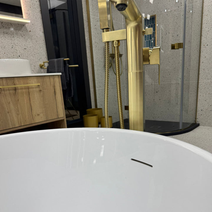 Viktor Benson Cali Modern Freestanding Slipper Bath