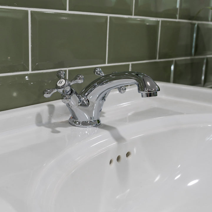 Eliseo Ricci Traditional English Balmoral Basin Mixer