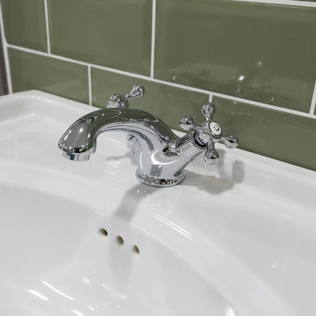 Eliseo Ricci Traditional English Balmoral Basin Mixer