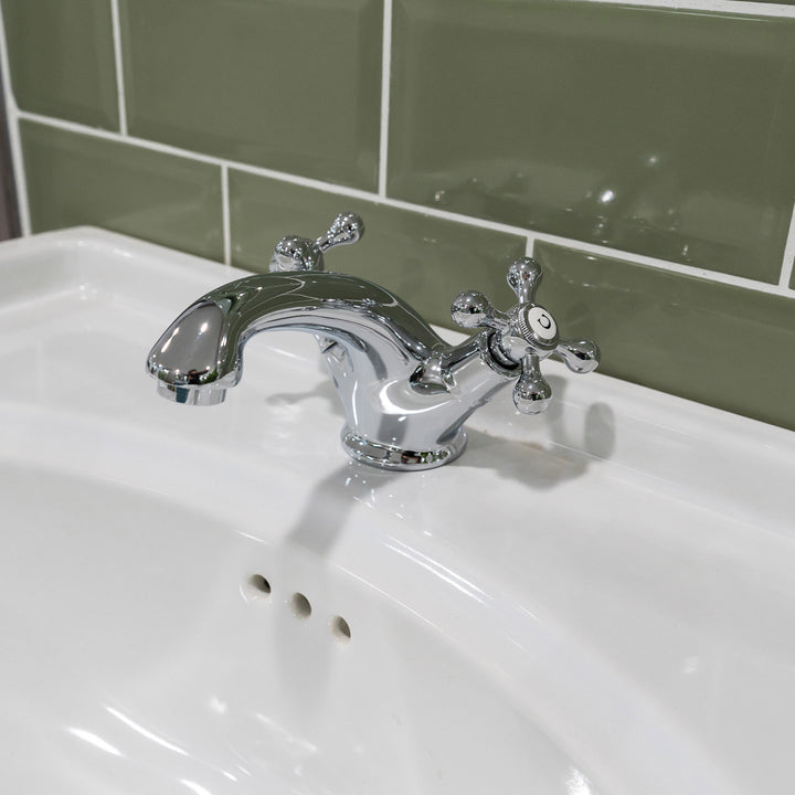 Eliseo Ricci Traditional English Balmoral Basin Mixer
