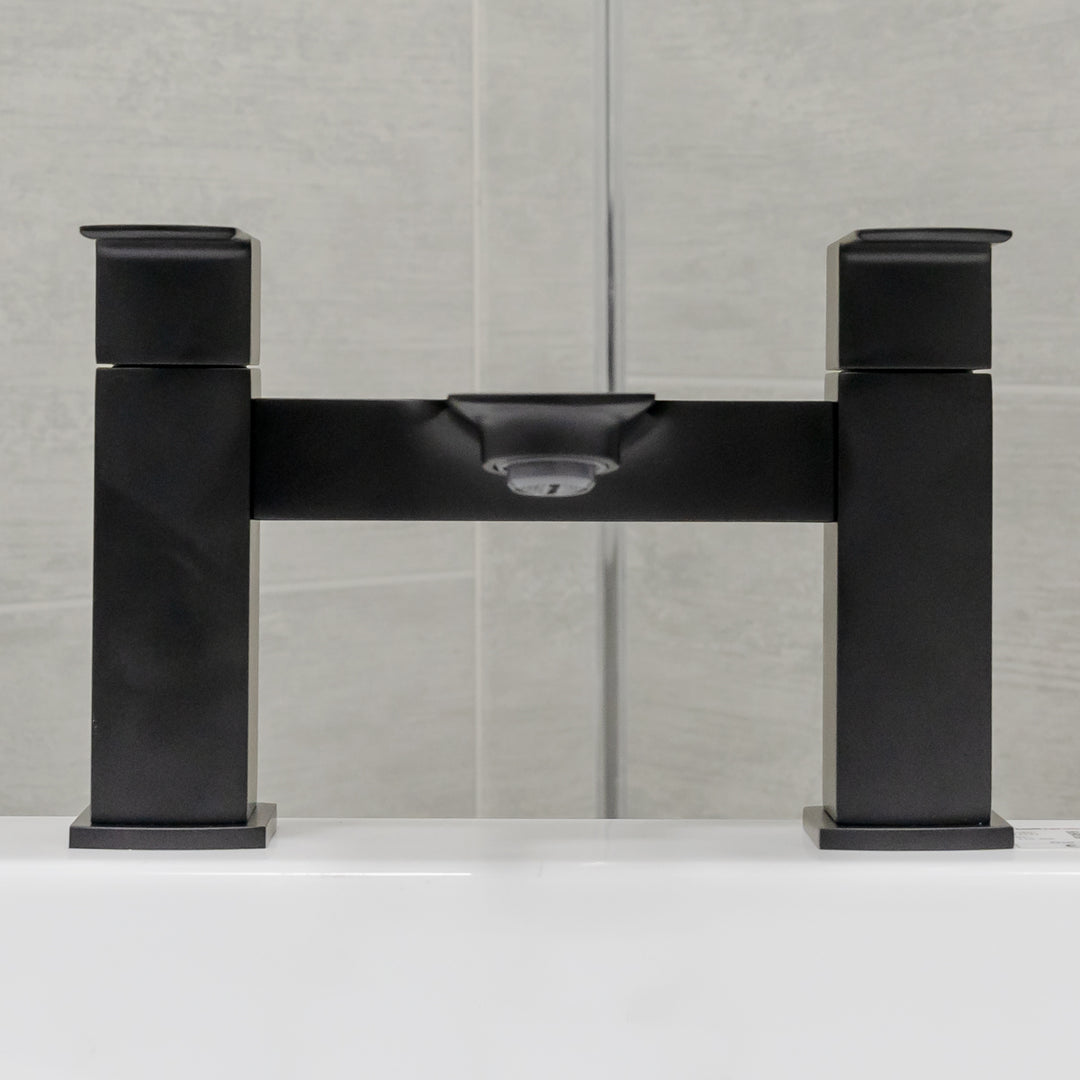 Eliseo Ricci Vesu Bath Filler - Black