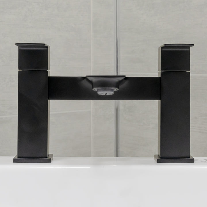 Eliseo Ricci Vesu Bath Filler - Black