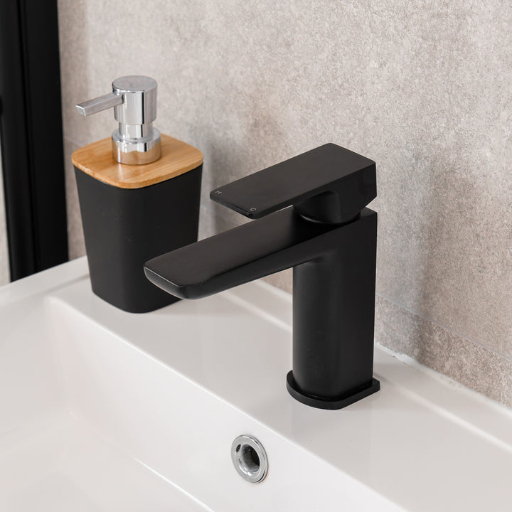 Eliseo Ricci Sharpe Mono Basin Mixer inc. Waste - Matt Black