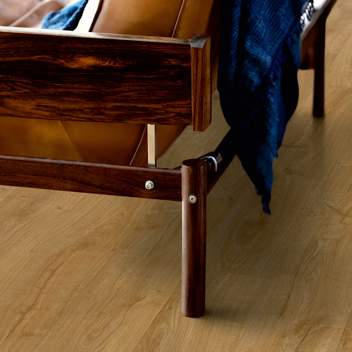 Pergo Laminate Flooring - Visby Manor Oak - 1380mm x 190mm x 8mm - 1.835m2 per pack