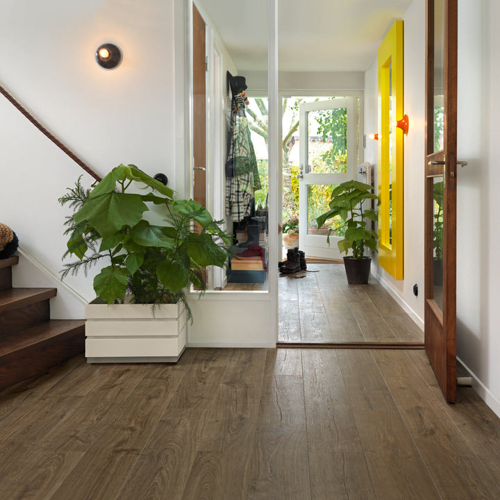 Pergo Laminate Flooring - Visby Farmhouse Oak - 1380mm x 190mm x 8mm - 1.835m2 per pack