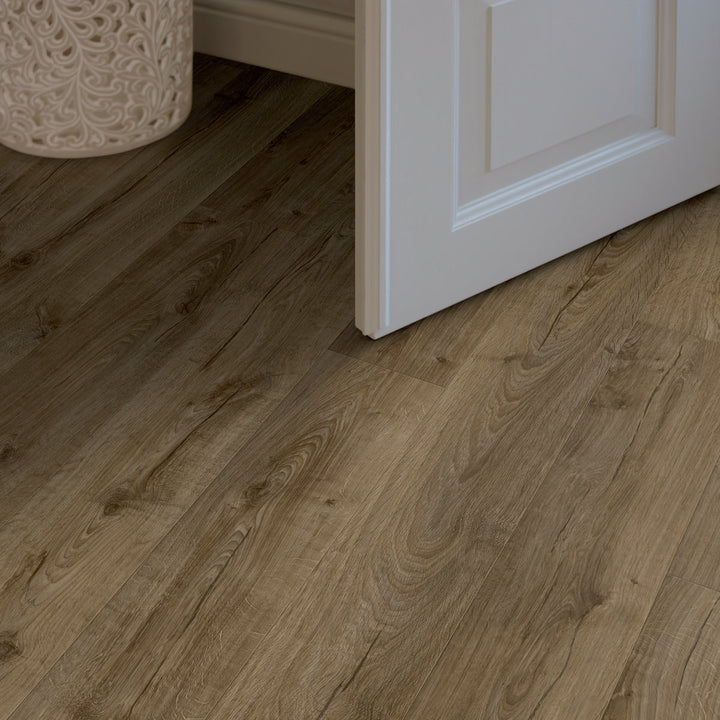 Pergo Laminate Flooring - Visby Farmhouse Oak - 1380mm x 190mm x 8mm - 1.835m2 per pack
