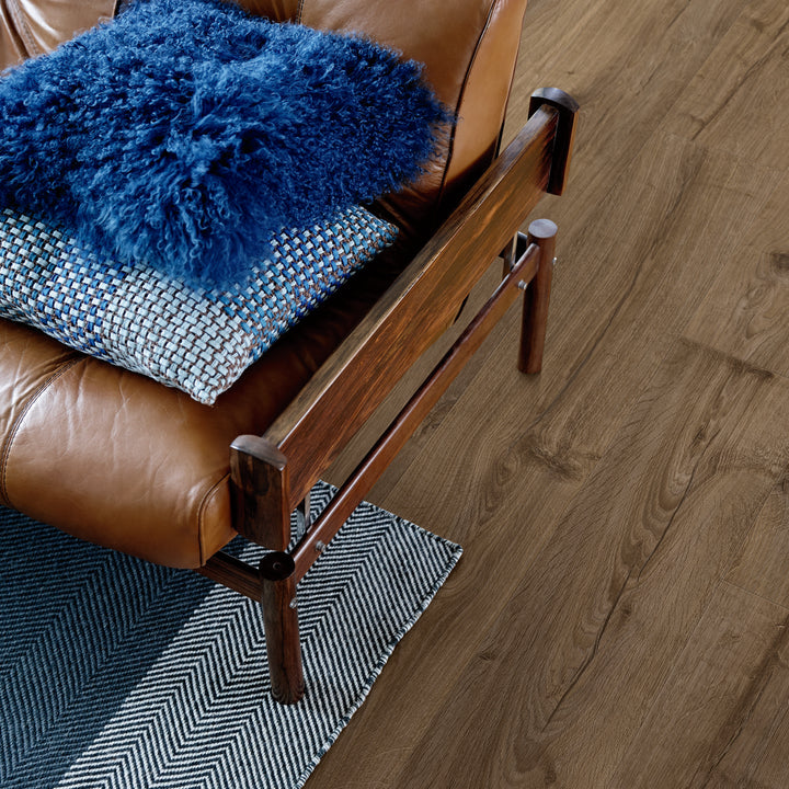 Pergo Laminate Flooring - Visby Farmhouse Oak - 1380mm x 190mm x 8mm - 1.835m2 per pack