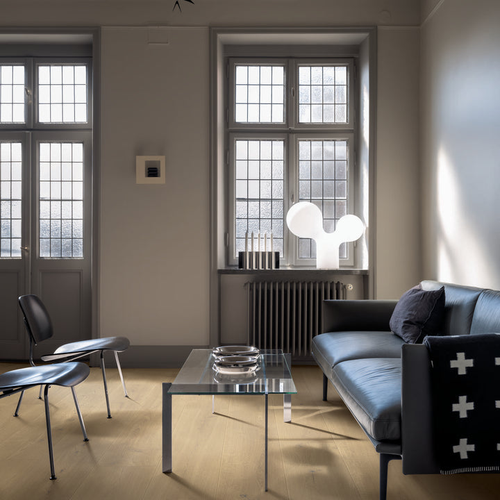 Pergo Laminate Long Board Flooring - Odense Clouded Oak - 2050mm x 240mm x 9.5mm - 2.952m2 per pack