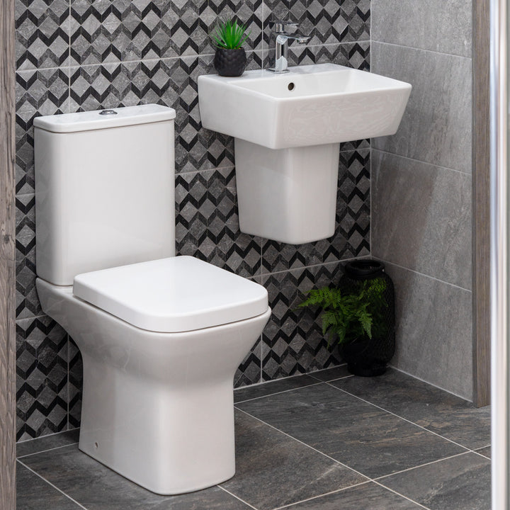 Linea Easy Plumb Close Coupled Toilet with Cyclone Flush &amp; Soft Close Seat