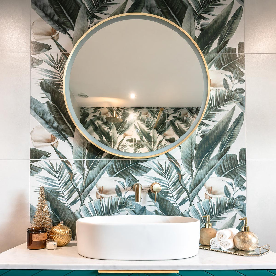 Hudson Reed 800mm Round Illuminated Mirror - Brushed Brass