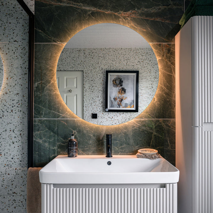 Bella 800mm Round Backlit LED Mirror with Demister