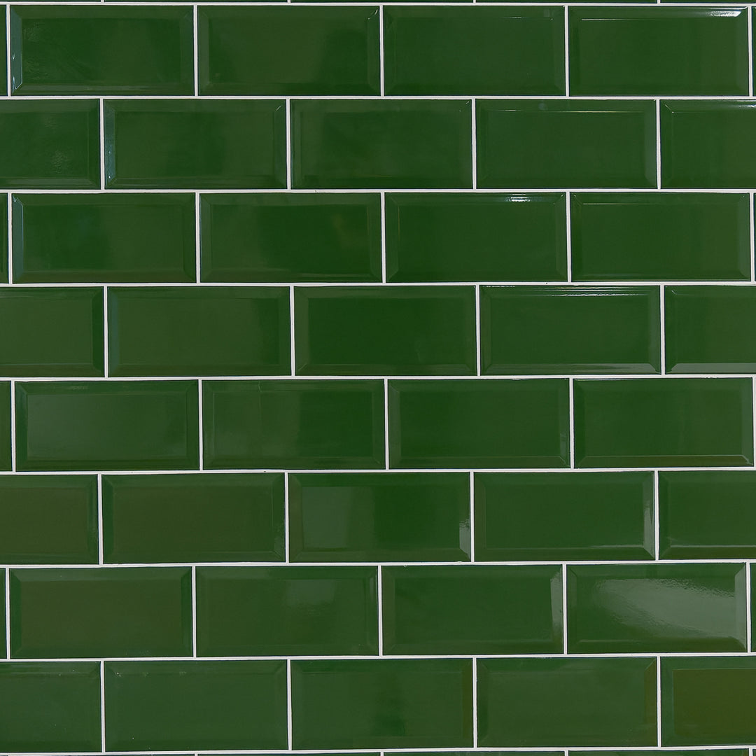 Metro Verde Bottle Green Biselado Brillo 10 x 20cm Ceramic Tile - 1sqm perbox
