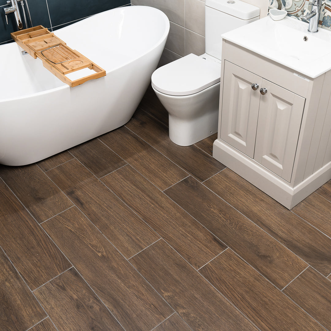 Alberto Cedarwood 22.5 x 90cm Wood Effect Floor Tile - 1.215sqm perbox