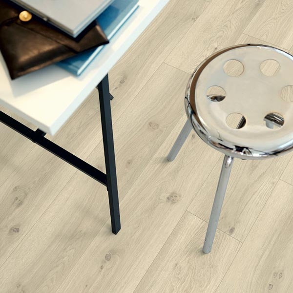 Pergo Premium Click Vinyl Flooring - 2.105sqm per pack - Modern Grey Oak