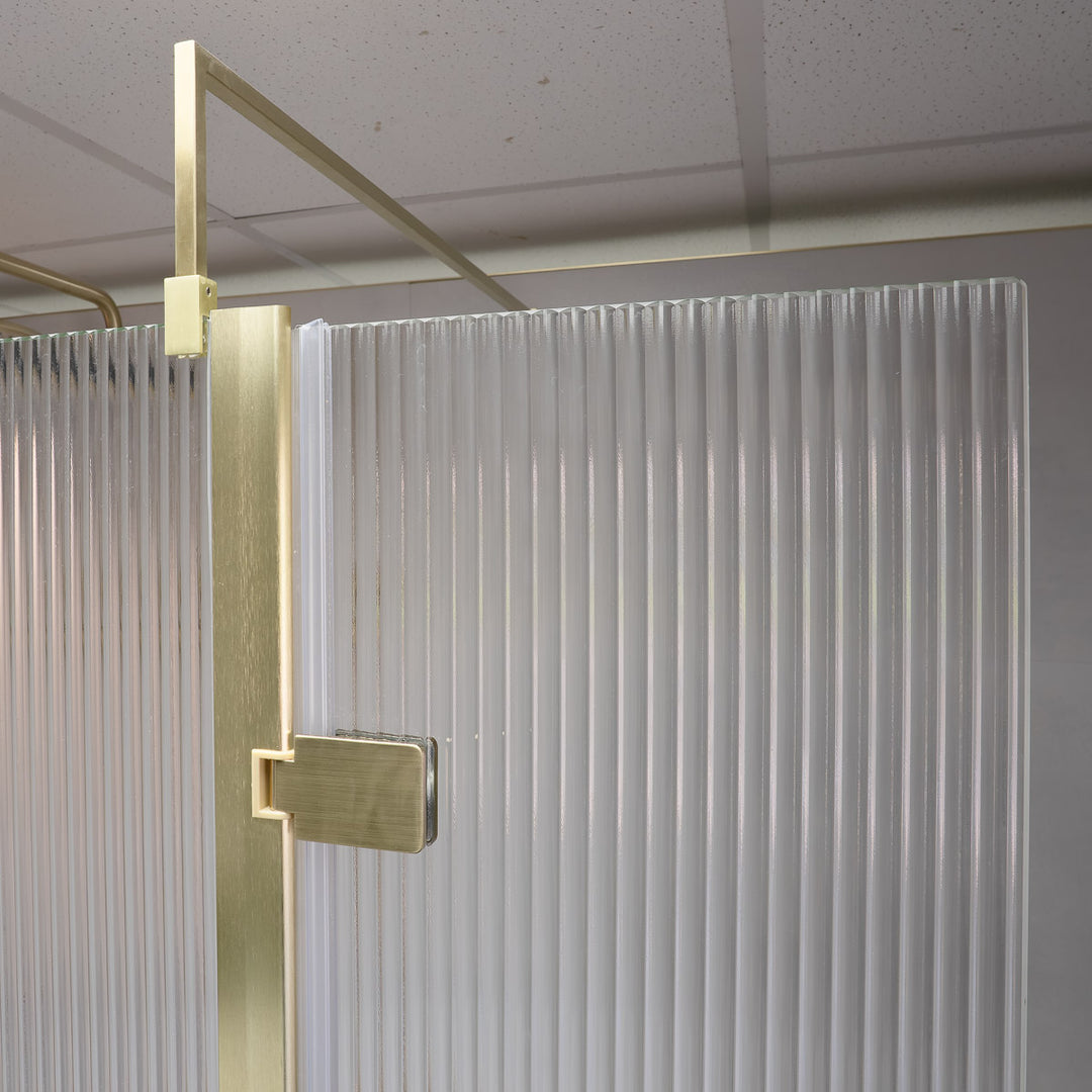 Hudson Reed 1000mm Fluted Wetroom Screen with Arms &amp; Feet - Brushed Brass