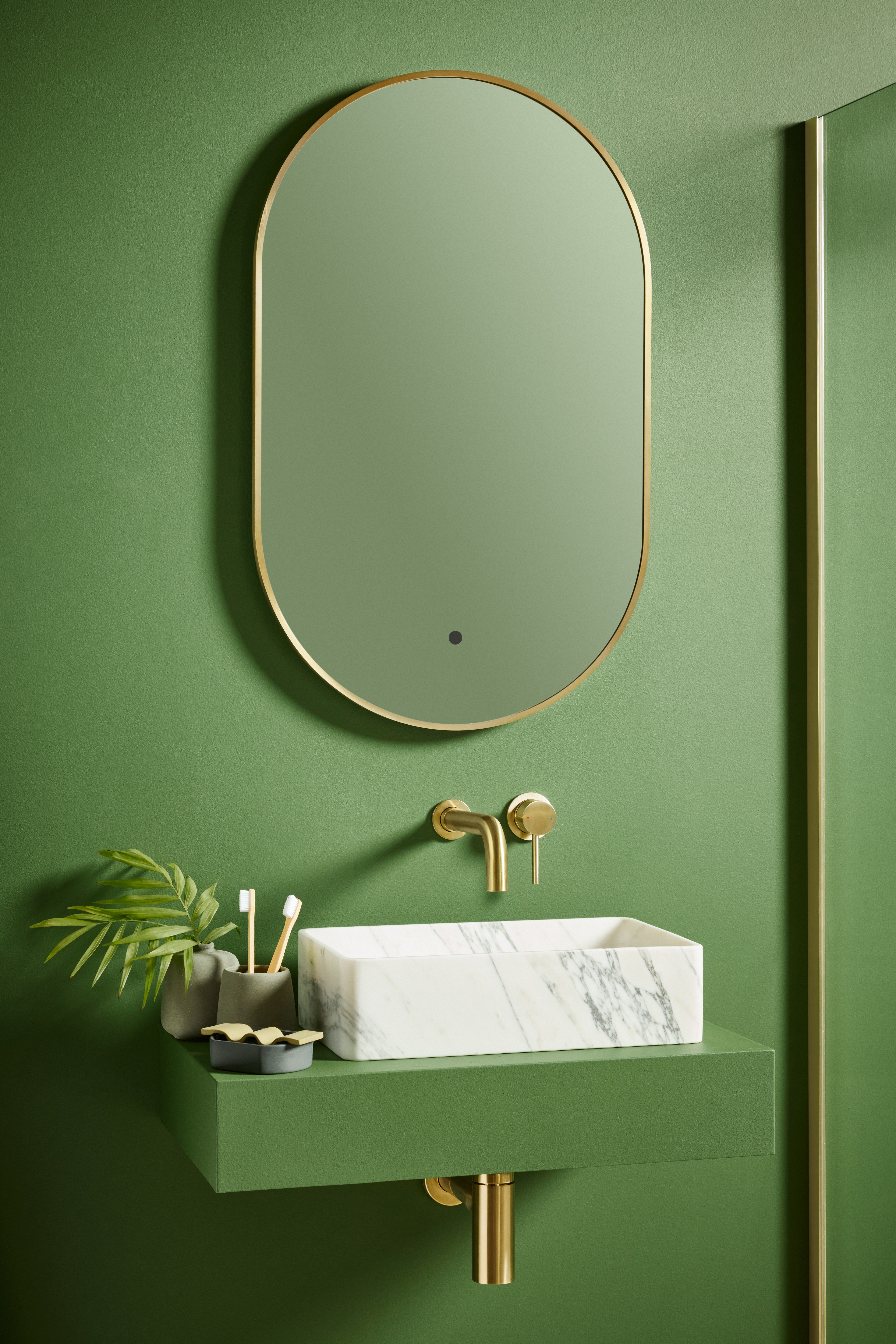 Eliseo Ricci Tablet Mirror 500x800mm - Brushed Brass (19538)