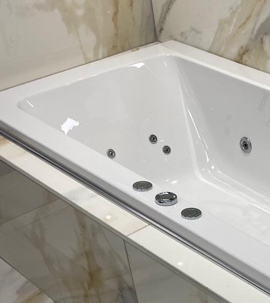 Solarna 1700 x 700mm Single Ended Bath with Whirlpool System A (11130)